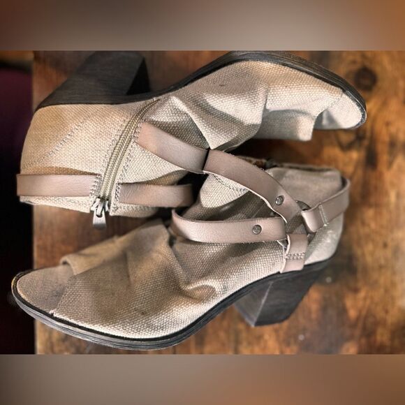 Blowfish nwob booties size 8‎ - Picture 4 of 11